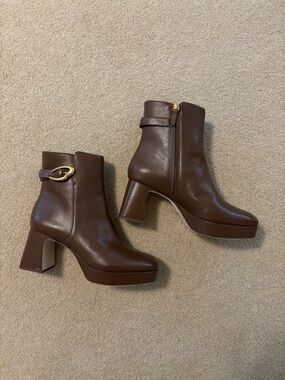 Larroude Brown Leather Block Heel Ankle Boots Size 9.5